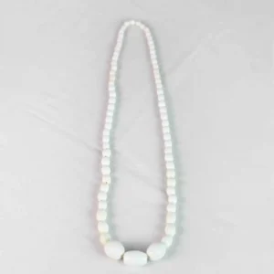 Thi Val Traditional Necklace (White)