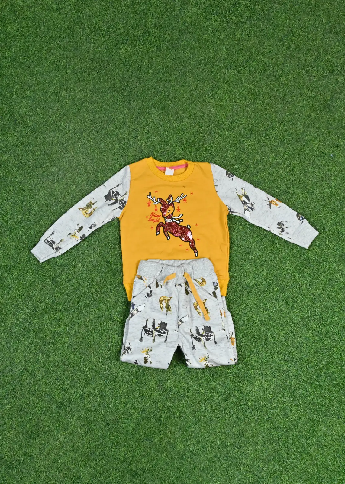 IMG-20241025-WA0309 Reindeer Print Tracksuit Set for Kids (2-3 years) - Image 1