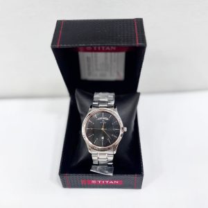 Titan Workwear Black Dial Analog with Day and Date Stainless Steel Strap watch for Men