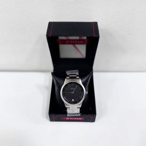 Titan Men's Timeless Style Watch: Refined Black Dial and Metal Strap