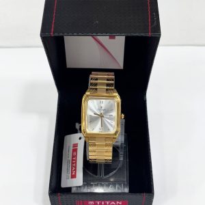 TITAN Men Analogue Watch