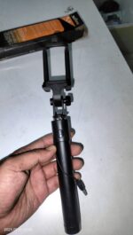 Selfie Stick Monopod Holder with AUX Cable for Smartphones - Image 2