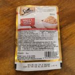 Sheba Rich Premium Adult (1+ Years) Wet Cat Food, Skipjack & Salmon Flavour, 35 g Pouch, High-moisture wet food for healthy hydration - Image 2