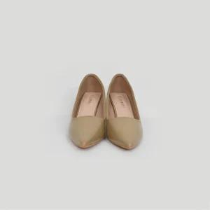 Ladamas Elegance Pointed-Toe Patent Pumps | Size 37 (27 cm)