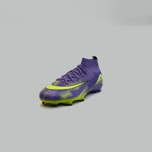 Football boot for men | Lightweight Comfort and Maximum Grip | Size: 6 (24.1 cm)