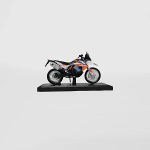 Bburago KTM 790 Adventure R Rally Motorbike - 1:18 Scale - Incredibly Detailed Die-Cast Replica Collectible Motorcycle Model, White