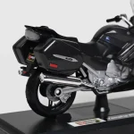 Yamaha FJR 1300 AS Black 1:18 Bburago diecast scale model bike - licensed - Image 4