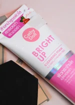 Cathy Doll Bright Up Cleansing Foam - Image 4